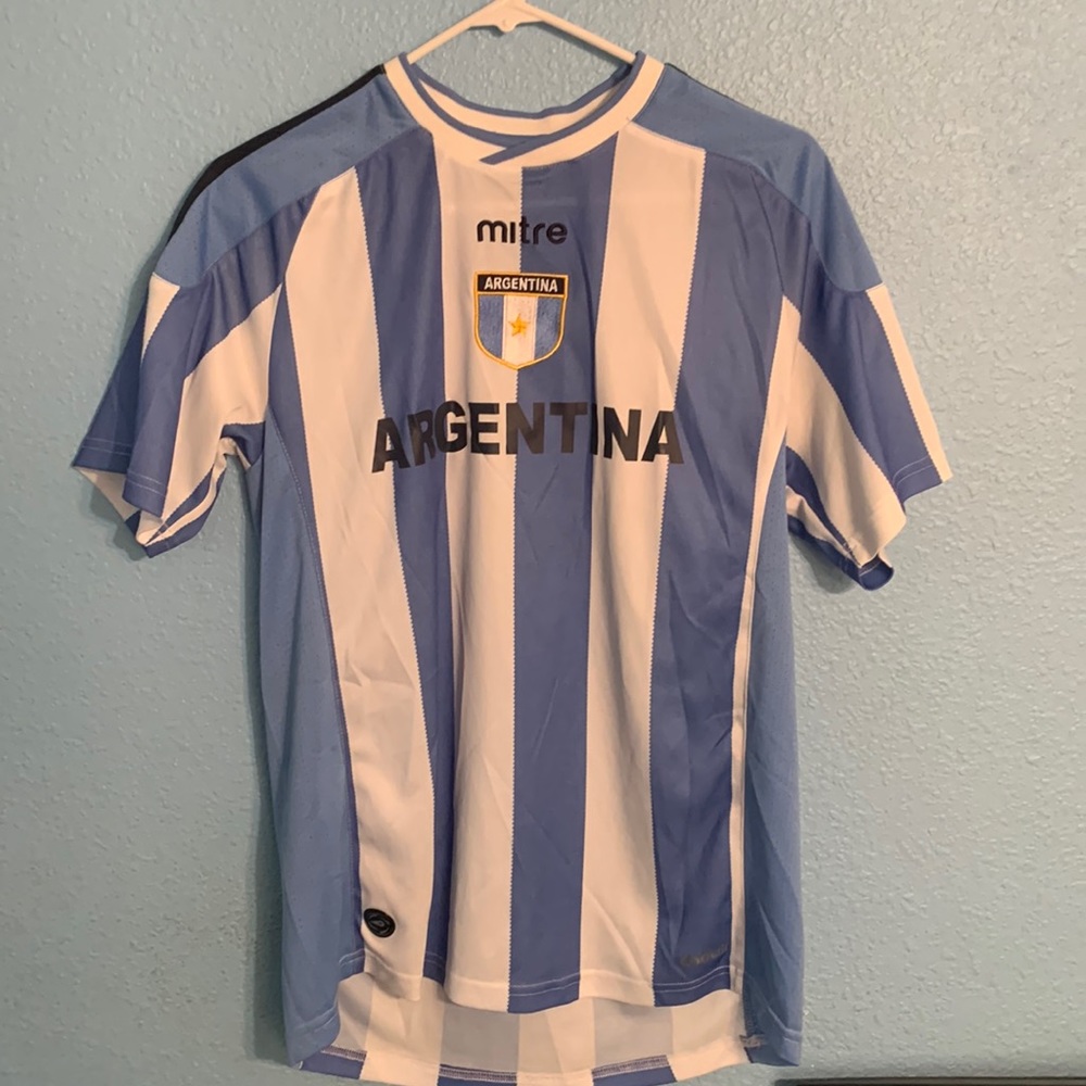 Super cool retro Argentina shirt